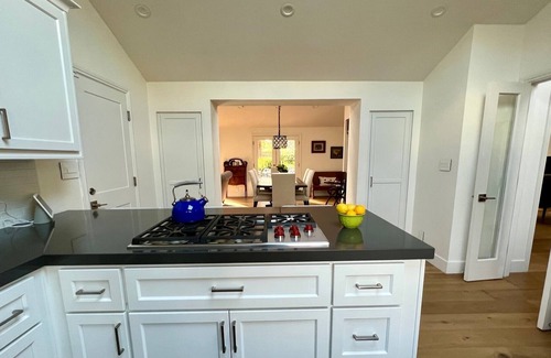 North Los Altos Casa | Summer Rental in Prime North Los Altos Location
