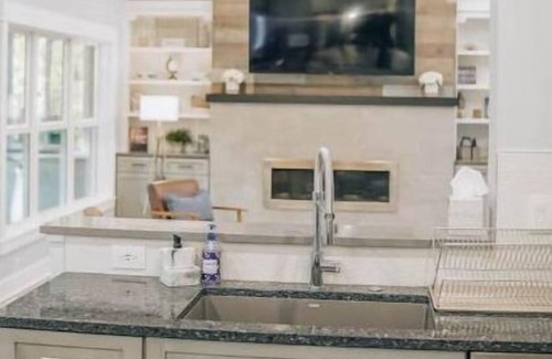 South Haven Casa | Summer Time Vibes! Heated Pool, Hot Tub, Game Room