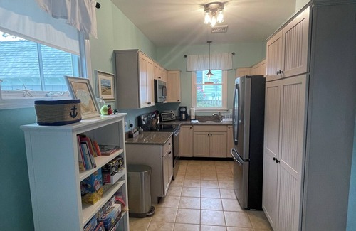 Summer Village Cabaña | Summer Village Resort - Casa de campo de 2 habitaciones con WiFi junto a Piscinas y Pabellón.