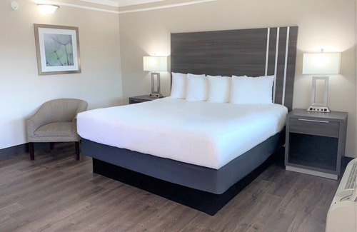 Raisin Hotel | Summerfield Inn Fresno Yosemite