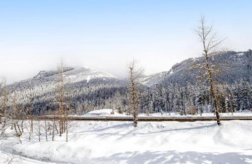 Snoqualmie Pass Casa | Summit Chalet