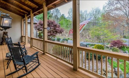 Whittier Casa | Summit Escape