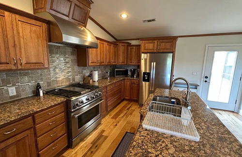 Saint Joe Cabina | Summit House - 360° Ozark Views on 17 Private Acres Near Buffalo River