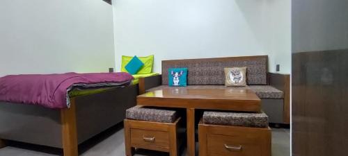 Gomti Nagar Apartamento | Sumptuous 1BHk Couple friendly