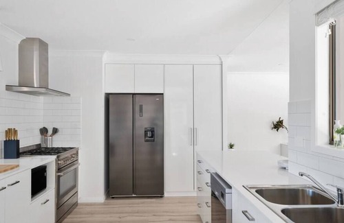 Bateau Bay Casa | Sun Drenched Home Away from Home/ Bateau Bay