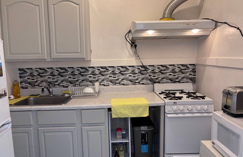 Civic Center Apartamento | Sun Filled 2 Bed Room, Remote Work Haven, Ultra Fast Internet, Heart of SF