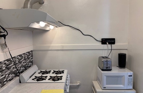 Civic Center Apartamento | Sun Filled 2 Bed Room, Remote Work Haven, Ultra Fast Internet, Heart of SF
