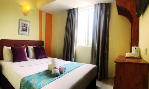 Seri Kembangan Hotel | Sun Inns Hotel Equine, Seri Kembangan