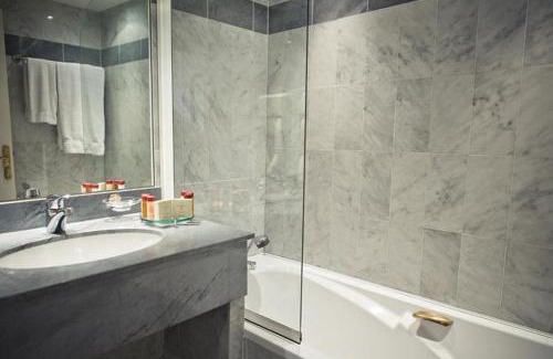 Cannes City Centre Hotel | Sun Riviera Hotel