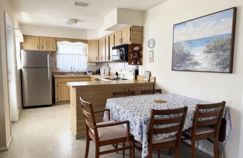 Bonita Springs Casa | Sun, Sand & Savings - Bonita Cozy Cottage Escape