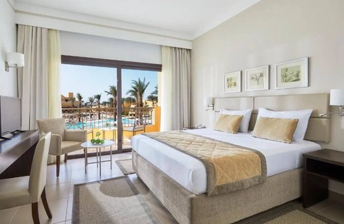 El Quseir Complejo | Sun & Sea Escape | 2 Spacious Rooms, Private Beach, Waterpark & Coral Diving