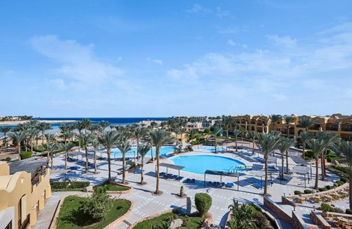 El Quseir Complejo | Sun & Sea Escape | 2 Spacious Rooms, Private Beach, Waterpark & Coral Diving