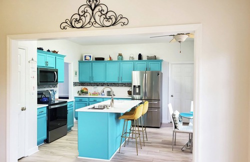 Hampstead Casa | Sun & Sea Retreat 3 bedroom 4 Bed Intercoastal home for boat lovers in Hampstead