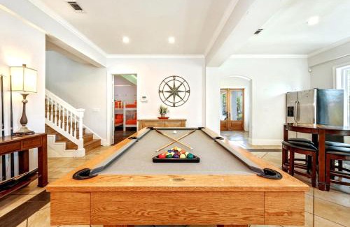 Crystal Beach Casa | SunBelievable Heated Pool n Golf Cart Deals