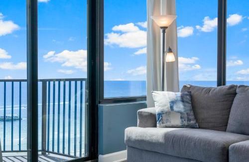 Panama City Beach Apartamento | Sunbird Resort! Awe-inspiring Views Throughout! hosted by Dolce Vita Getaways PCB