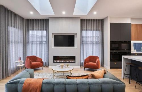 Limonite Casa | Sunbury Luxury - The Perfect Family Entertainer