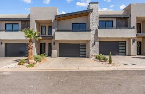 Hurricane Casa | Sundance Den home