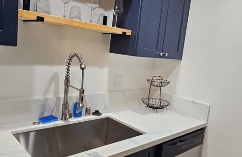 Colton Casa | Casita Near Universities, College, Shopping, Restaurants