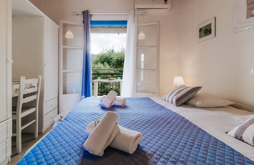 Kassiopi Casa | Sunflower Apartments & Studios