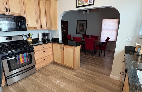 Bisbee Casa | Sunflower Cottage en la bella Warren