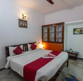 Kalapettai Cama Y Desayuno | Sunflower Villa
