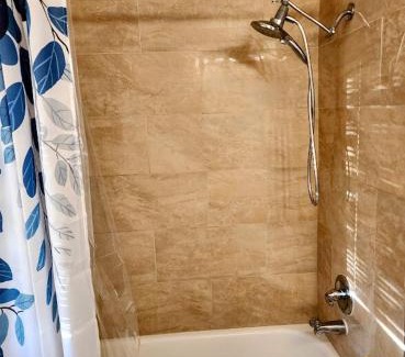 Brooklyn Center Casa | Sunlit Oasis Family Friendly Retreat