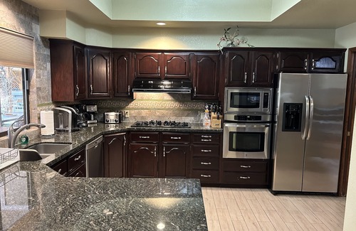 Paradise Casa | Villa iluminada por el sol: sofisticada, lujosa, elegante, a minutos del Strip