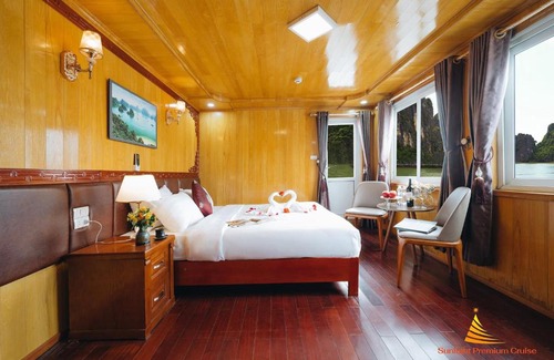 Cat Hai Hotel | Sunnight Home - Garden sky view