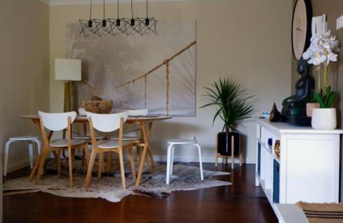Brighton-le-Sands Apartamento | Sunny 2 bed Restaurants beach at door Pets O.K