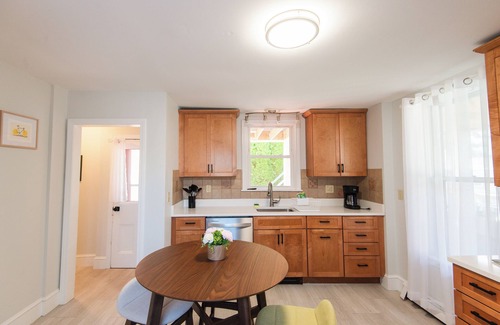 Newport Apartamento | Sunny 3 Bed Unit- Broadway neighborhood in Newport