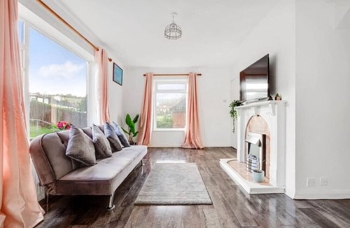 Brighton Casa | Sunny 3 Bedroom House in Vibrant Brighton