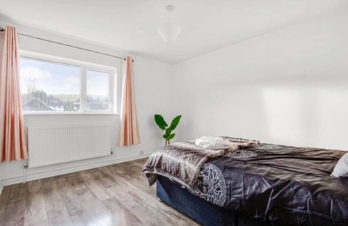 Brighton Casa | Sunny 3 Bedroom House in Vibrant Brighton