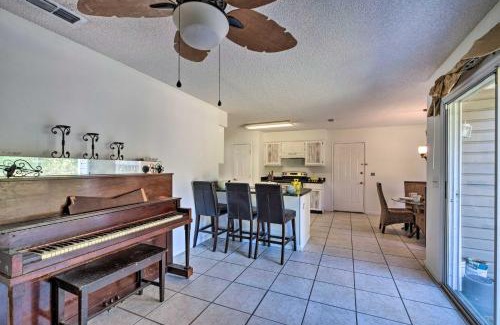 Gainesville Casa | Sunny Abode, 10 Mi to University of Florida!
