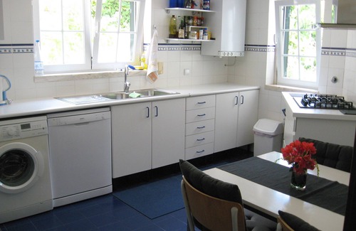 Loures Apartamento | Soleado apartamento con priv. Piscina, Gran Lisboa. Ideal para familias.