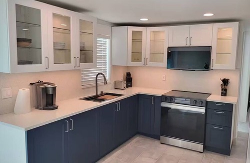 Hudson Beach Estates Casa | Sunny Blue Retreat