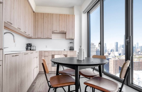 Clinton Hill Apartamento | Sunny Clinton Hill 2BR w/ W/D, Gym & Pool, nr BAM, by Blueground