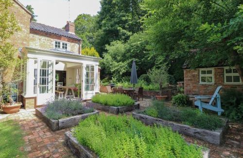 Welby Casa | Sunny Cottage