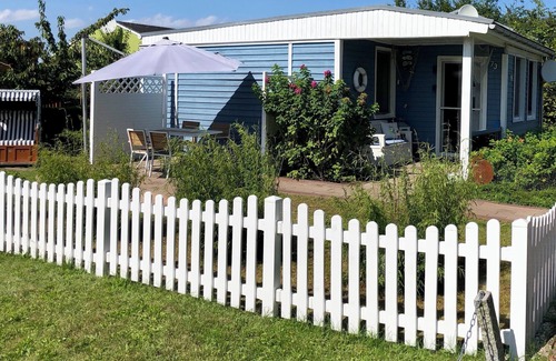 Monkebude Casa | Sunny fisherman's cottage directly on the dike with a view of the lagoon