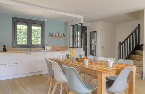 Saint-Genis-les-Ollieres Villa | Sunny House - Villa 4 chambres - Saint Genis Les Ollières