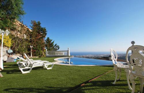 Cabrils Apartamento | Sunny house
