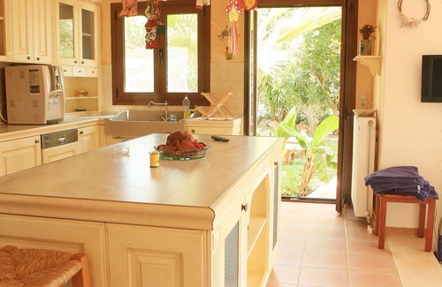 Stalida Villa | CASA SOLEADA PARA TODAS LAS ESTACIONES