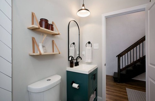 Roxborough-Manayunk Apartamento | Sunny & Lofty en Manayunk con espacio privado al aire libre