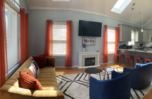 Greenville Condominio | Sunny Modern Huge 3 bed 2 bath, 15 mins to downton NYC