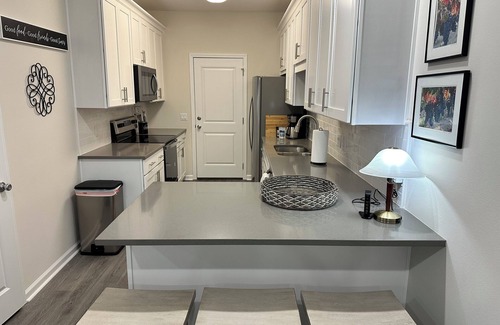Niceville Casa | SUNNY NICEVILLE! Very Nice, new 3/2.5 Townhome .04 mile from water!