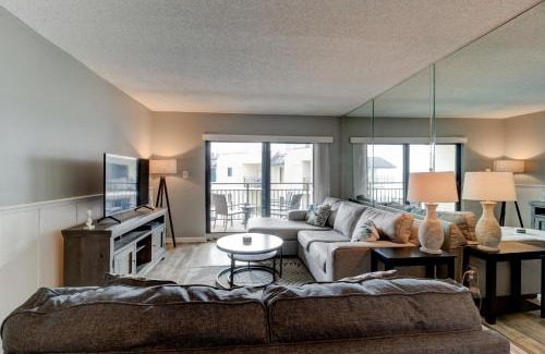 Imperial Heights Casa | Sunny Ormond Beach SOB Condo Pool No Drive Beach
