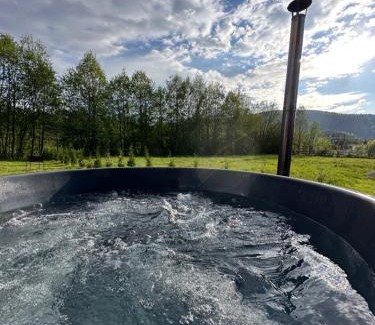 Mykulychyn Casa | Sunny Place cottage