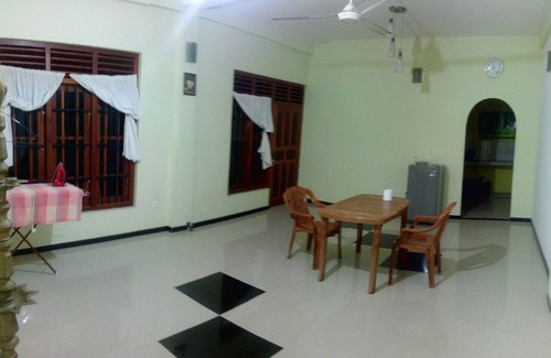 Bope-Poddala Casa | Sunny Side 89 Alojamiento para extranjeros y profesionales de la salud de Sri Lanka.