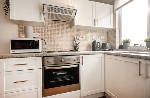 Easton Apartamento | Sunny Side Contractors Long Stays Discounts