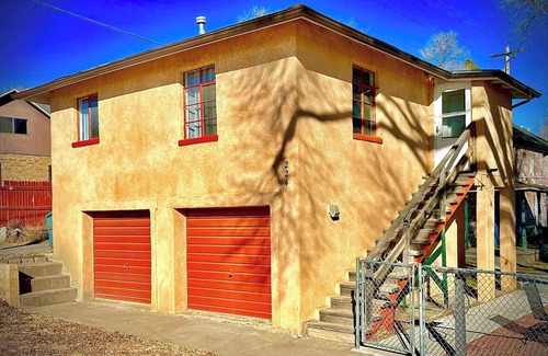 Raton Casa | Sunny Southwest Casita!