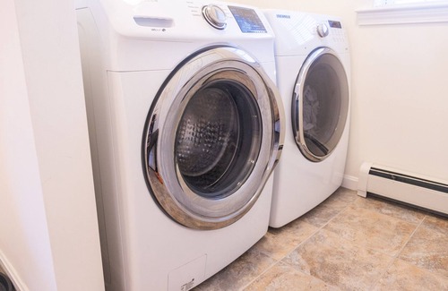 Westbrook Casa | Sunny Spot Minutes From Portland